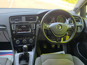 Volkswagen Golf thumbnail