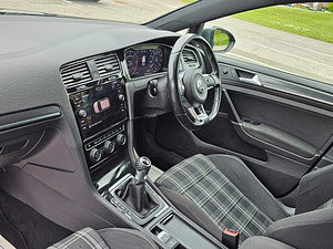 Volkswagen Golf thumbnail