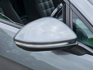 Volkswagen Golf thumbnail
