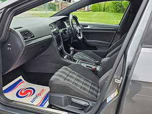 Volkswagen Golf thumbnail