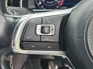 Volkswagen Golf thumbnail