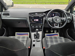 Volkswagen Golf thumbnail