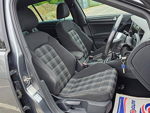Volkswagen Golf thumbnail