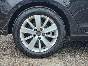 Volkswagen Golf thumbnail