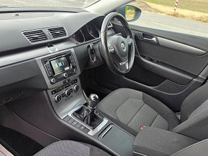 Volkswagen Passat thumbnail