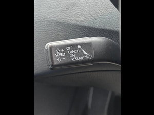 Volkswagen Passat thumbnail