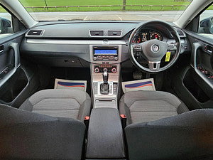 Volkswagen Passat thumbnail