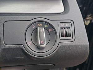 Volkswagen Passat thumbnail