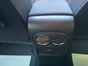 Volkswagen Tiguan thumbnail