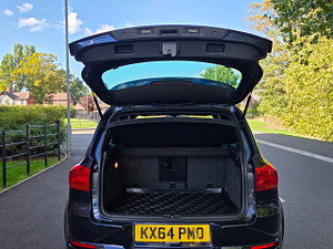 Volkswagen Tiguan thumbnail