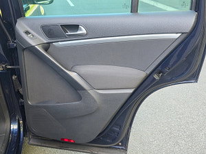 Volkswagen Tiguan thumbnail
