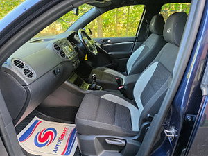 Volkswagen Tiguan thumbnail
