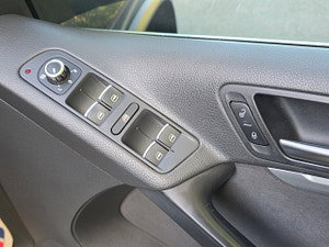 Volkswagen Tiguan thumbnail