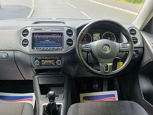 Volkswagen Tiguan thumbnail