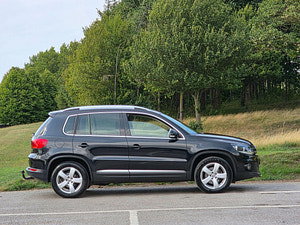 Volkswagen Tiguan thumbnail