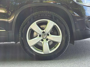 Volkswagen Tiguan thumbnail