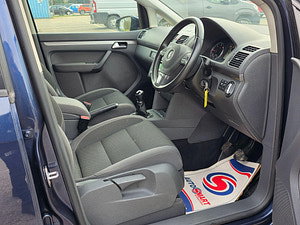 Volkswagen Touran thumbnail