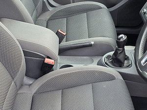 Volkswagen Touran thumbnail