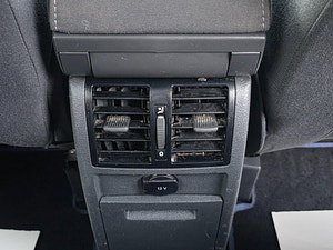 Volkswagen Touran thumbnail