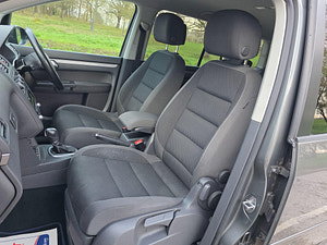 Volkswagen Touran thumbnail