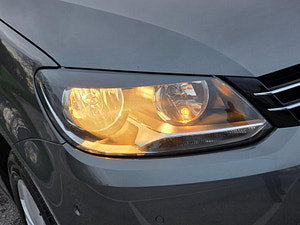 Volkswagen Touran thumbnail