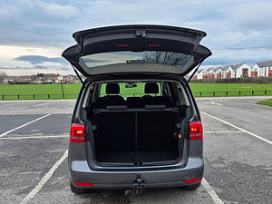 Volkswagen Touran thumbnail
