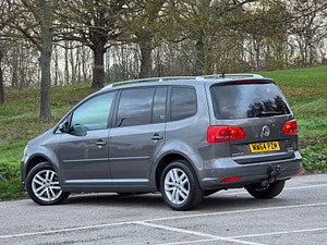 Volkswagen Touran thumbnail