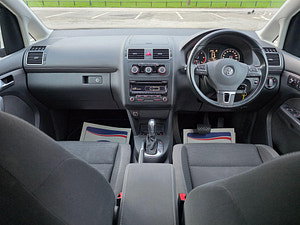 Volkswagen Touran thumbnail