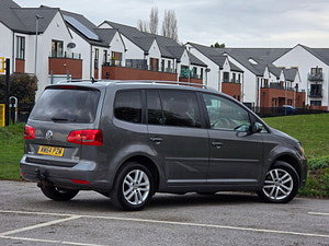 Volkswagen Touran thumbnail