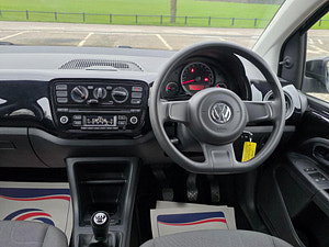 Volkswagen up! thumbnail