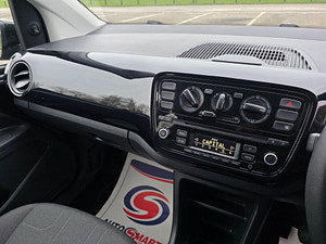 Volkswagen up! thumbnail