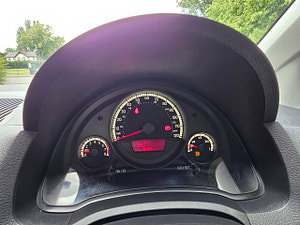 Volkswagen up! thumbnail