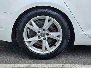 Audi A4 Avant thumbnail