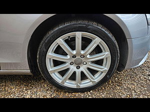 Audi A4 Avant thumbnail