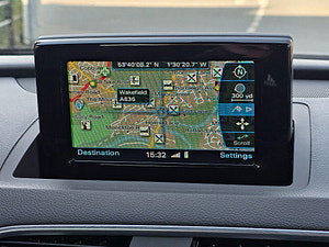 Audi Q3 thumbnail
