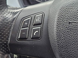 BMW 3 Series thumbnail