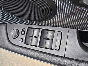 BMW 3 Series thumbnail