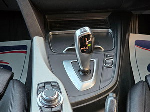 BMW 3 Series thumbnail
