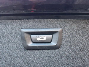 BMW 3 Series thumbnail