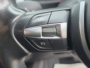 BMW 3 Series thumbnail