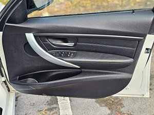 BMW 3 Series thumbnail