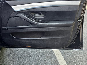 BMW 5 Series thumbnail