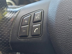 BMW X1 thumbnail