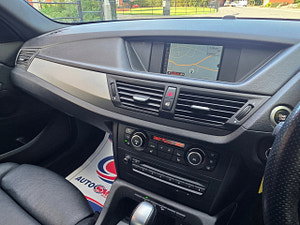 BMW X1 thumbnail