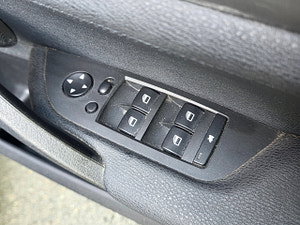BMW X1 thumbnail