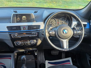 BMW X1 thumbnail
