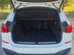 BMW X1 thumbnail