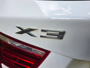 BMW X3 thumbnail