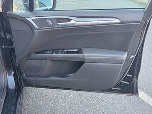 Ford Mondeo thumbnail