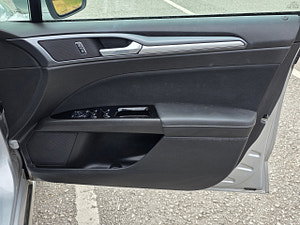 Ford Mondeo thumbnail